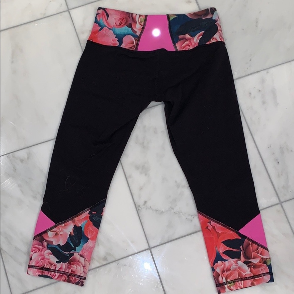 Lululemon Embody Crop - Picture 5 of 7